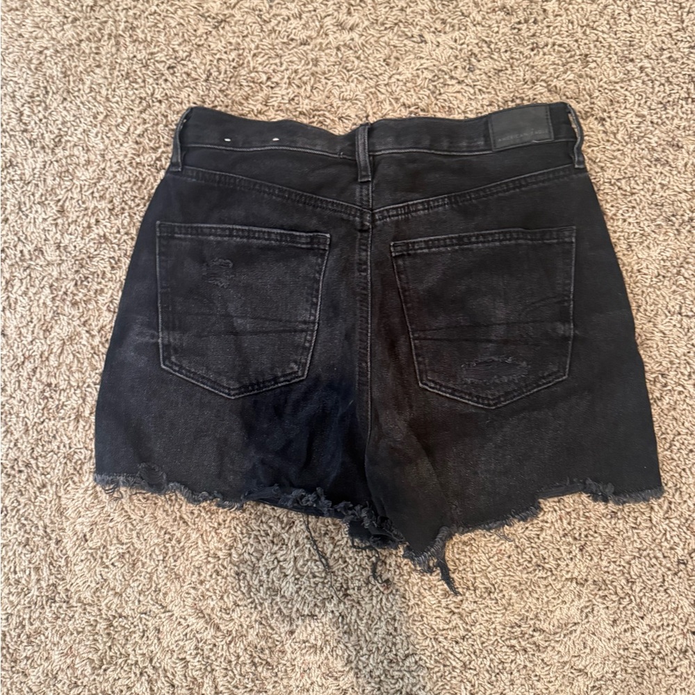 American Eagle Outfitters Black wash 90s Boyfriend Short - Picture 2 of 4